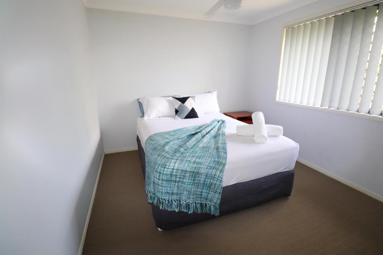 Blk Stays Guest House Deluxe Units Morayfield エクステリア 写真