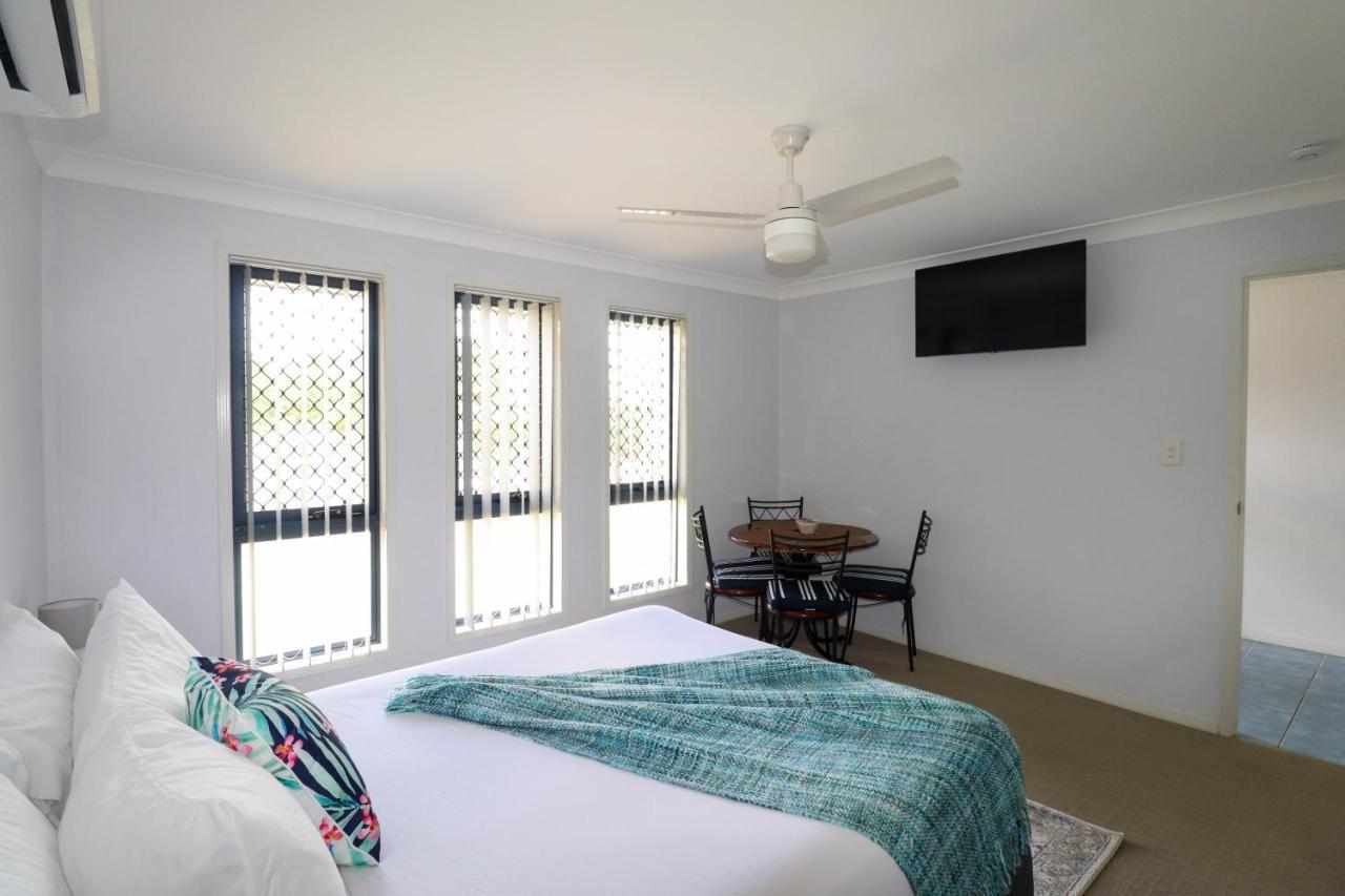 Blk Stays Guest House Deluxe Units Morayfield エクステリア 写真