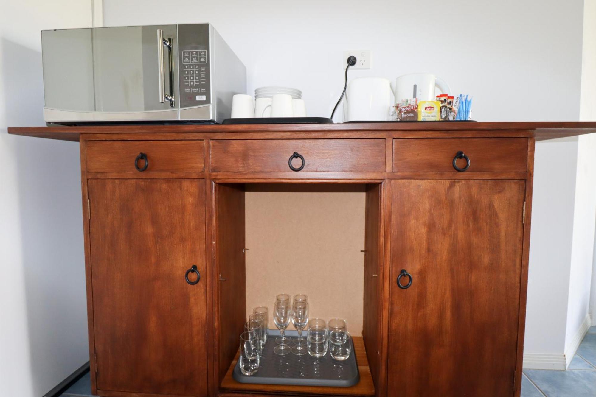 Blk Stays Guest House Deluxe Units Morayfield エクステリア 写真